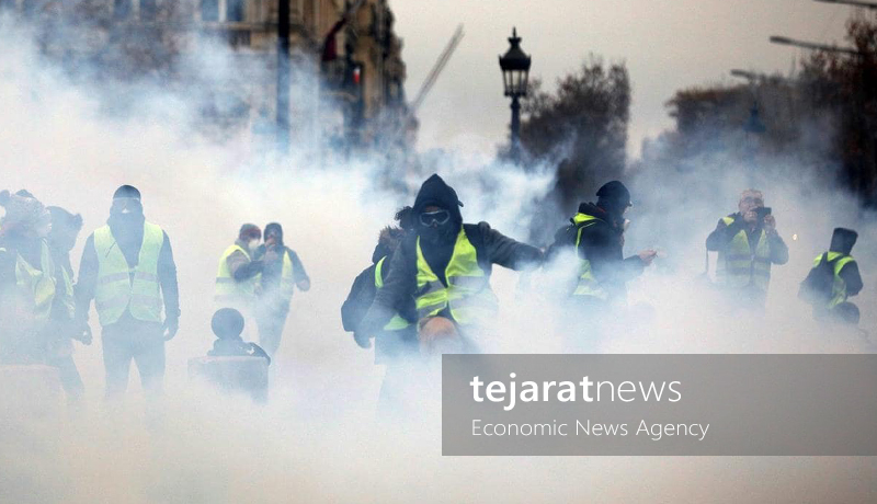 yellow vest 19