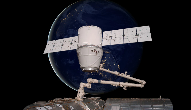 دراگون اسپیس‌ایکس ایستگاه فضایی بین‌المللی SpaceX Dragon ISS